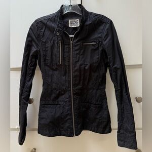 Converse One Star super cute mid-length black jacket with 4 pockets in size XS